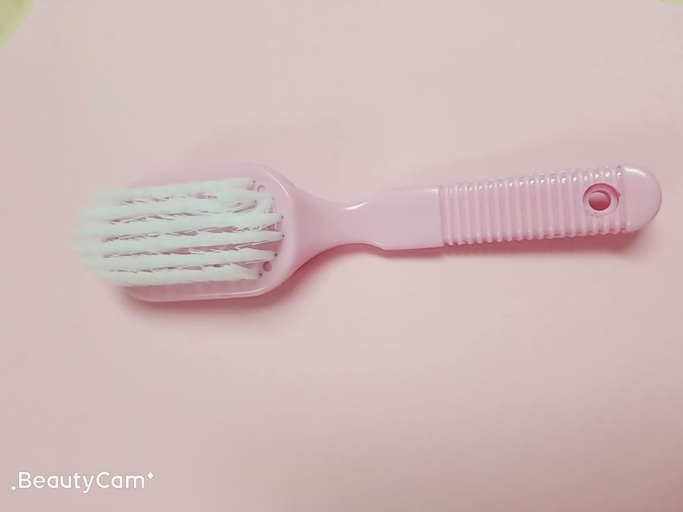 Pink Dust Brush